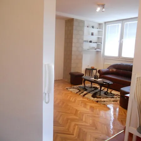Holiday'n'deluxe Suites * Skopje